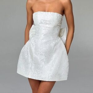 Elegant White Textured Mini Dress